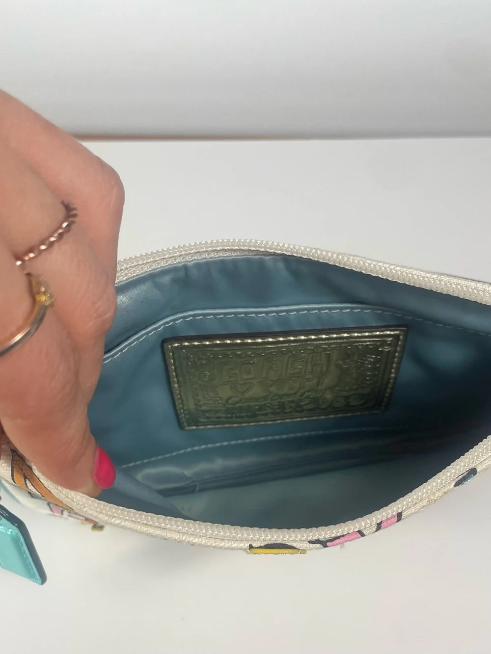 Coach Poppy is Love Wristlet Multicolored RARE EUC - Picture 2 of 13